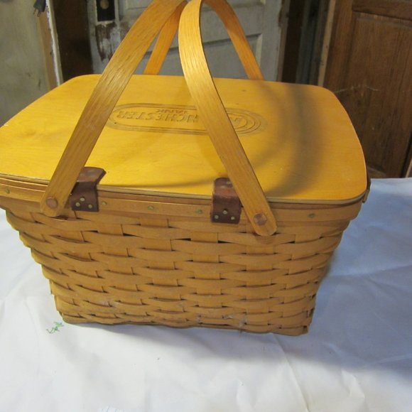 VTG MANCHESTER TANK PROMO BASKET, DBL HANDLE, WOOD HINGED TOP - Picture 5 of 8